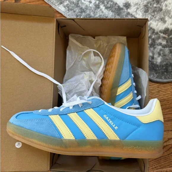 Brand new adidas gazelle shoes - Picture 2 of 2